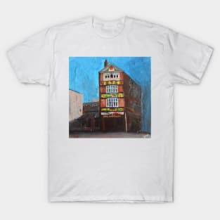 Central Hull Pub, England T-Shirt